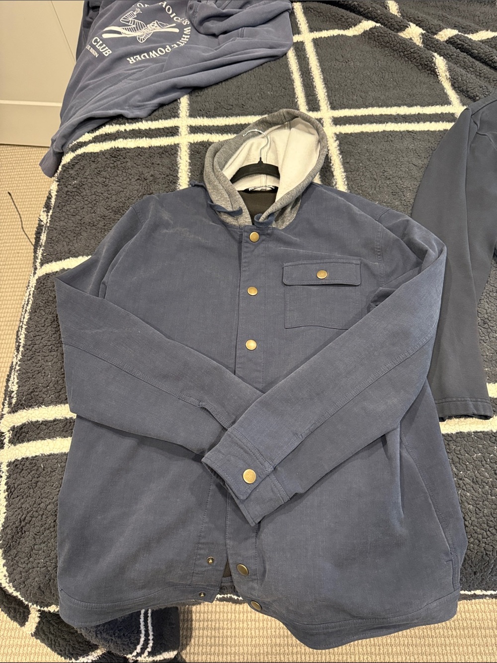 Travis Mathew sweatshirt